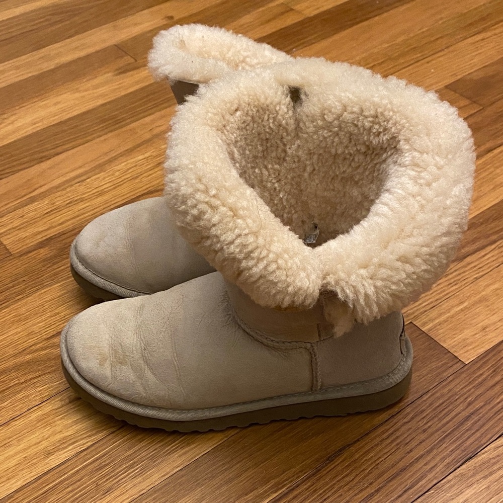 Ugg Bailey Button (Short) Shearling Winter Boots - image 2